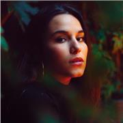 Étudiante ayant obtenu son baccalauréat littéraire